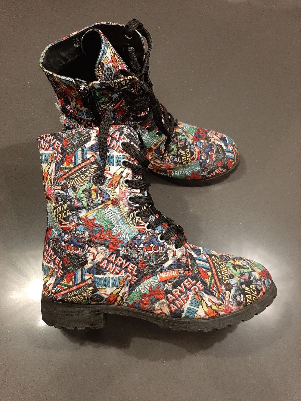 Marvel Comics Print Combat Boots Womens Size 8 Superhero Lace Up Ankle Boots